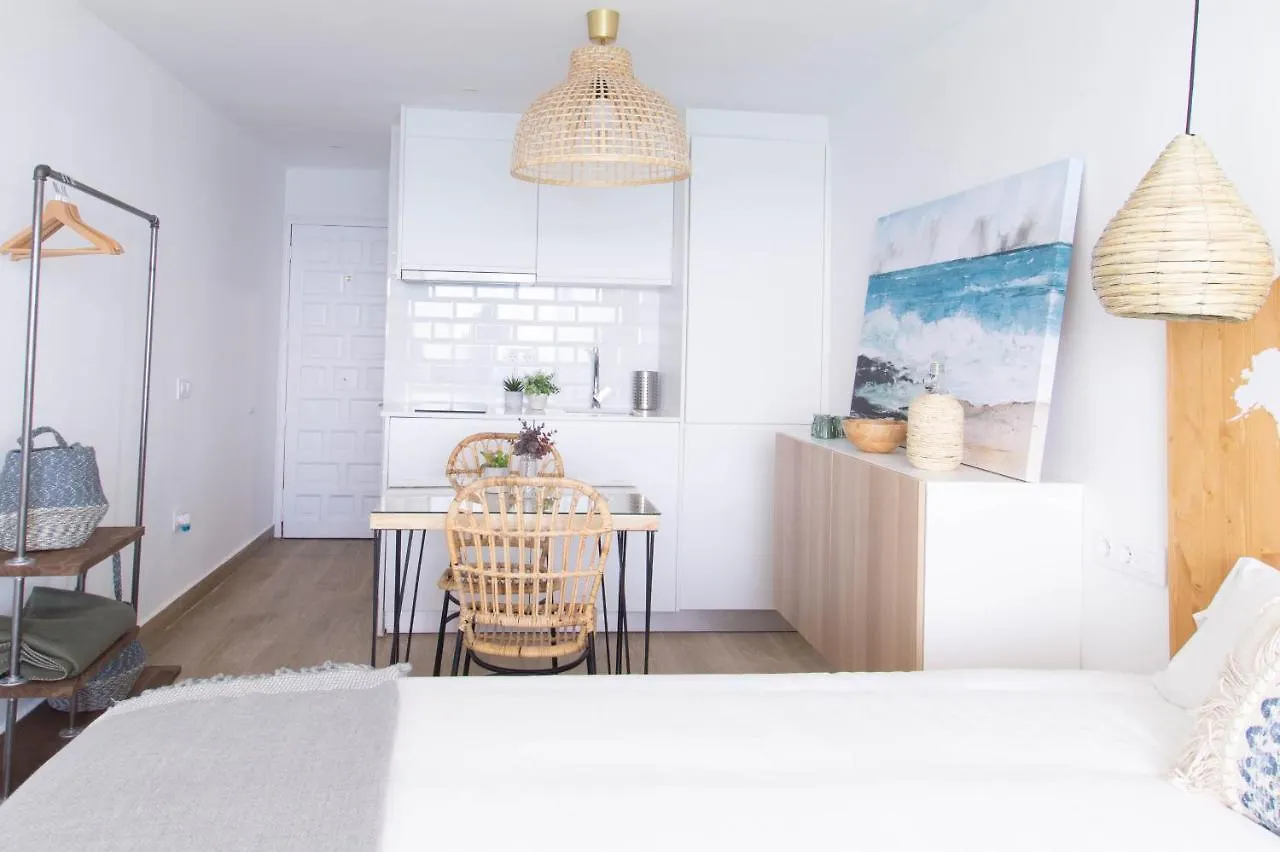 Coconut Beach Boutique Studio Platja d'Aro  0*,